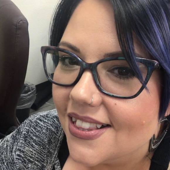 Meet your Posher, Brandis - Picture 1 of 1